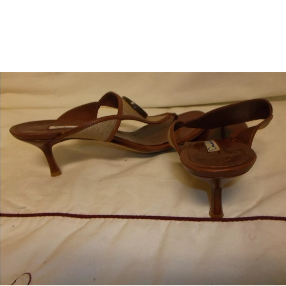 Oscar de la Renta Brown Leather tan woven top Thong Sandal Heel Shoe Size7 M - Picture 2 of 4
